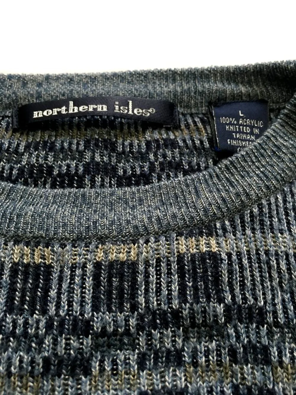 Northern Isles Men's Blue Pattern Sweater Size Large